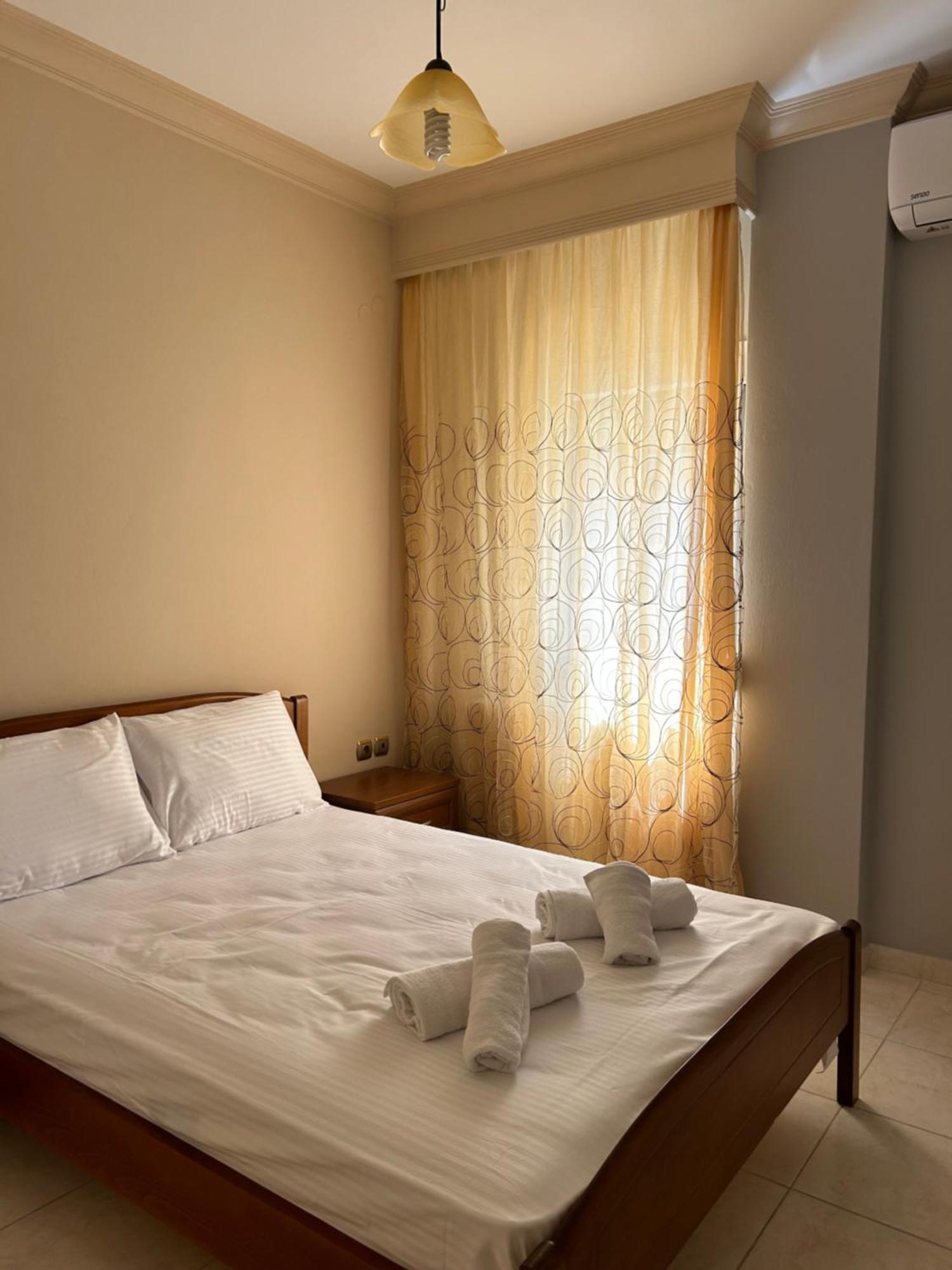 Apartment Nikis Rose Garden Lxs